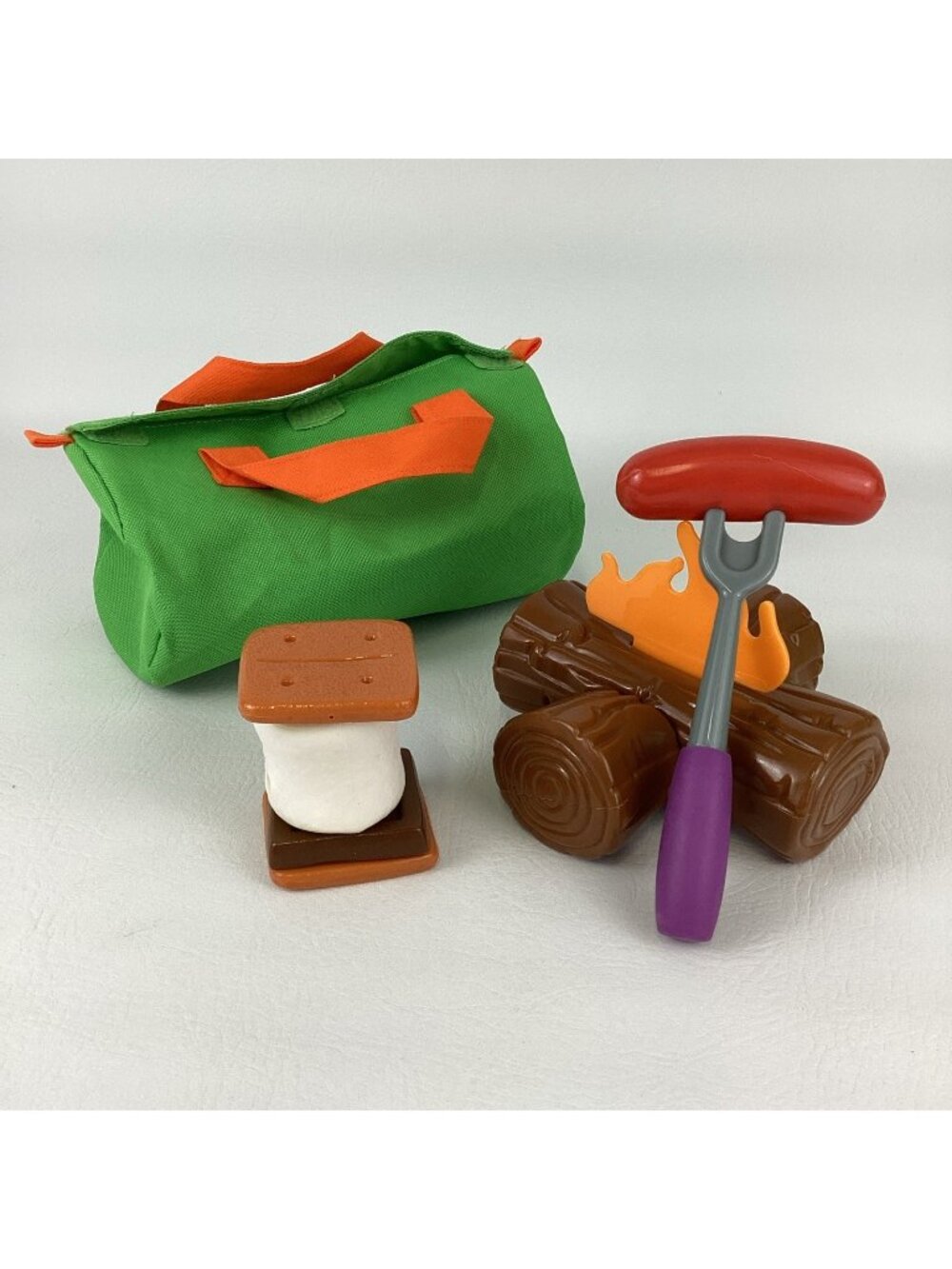 Learning Resources New Sprouts Camp Out Playset Campfire Duffle Bag Smores Fire